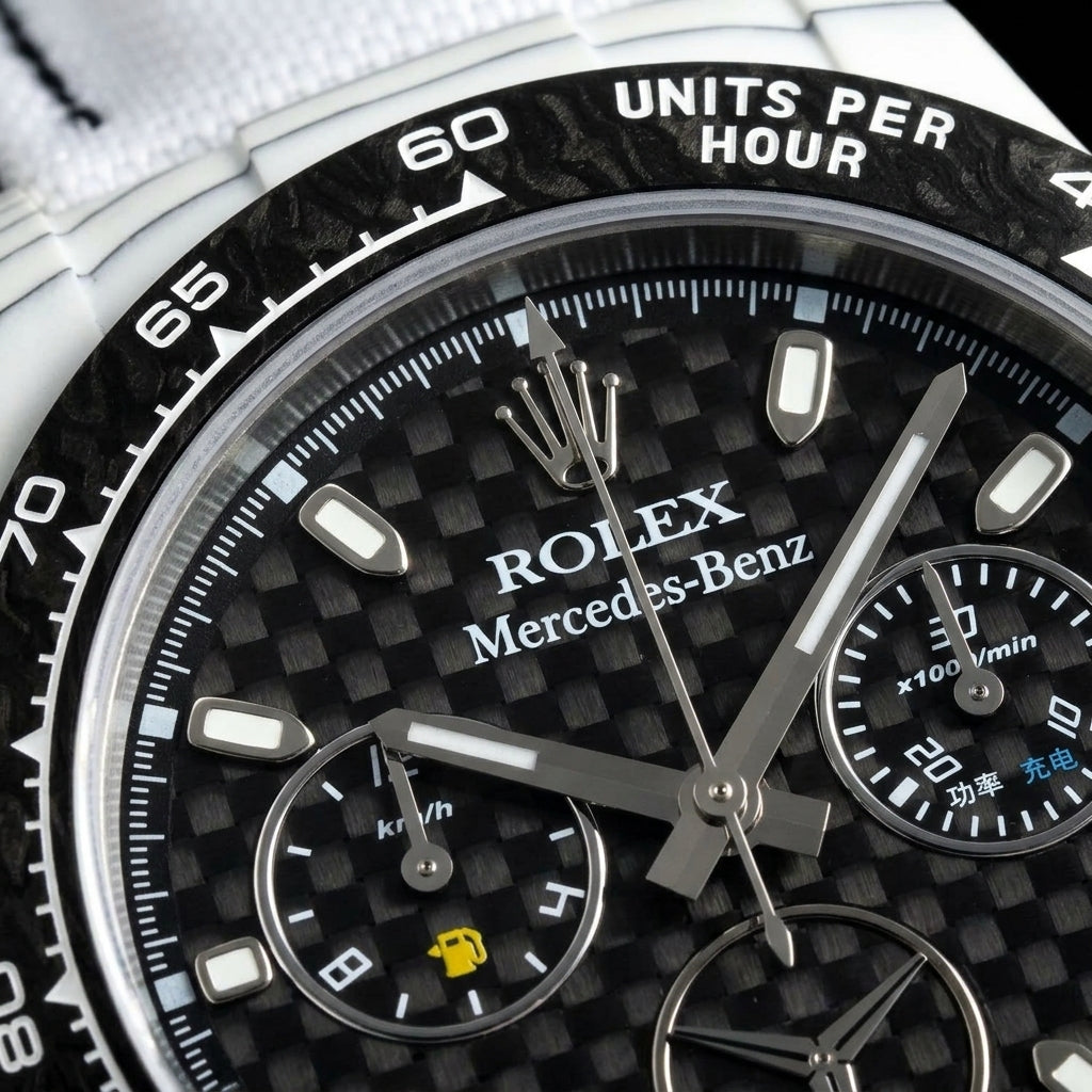 Macro of the woven carbon-fibre dial inside the black marbled bezel, the polished star emblem at six